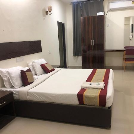 Sai Lakshmi Pavanam Chennai Esterno foto